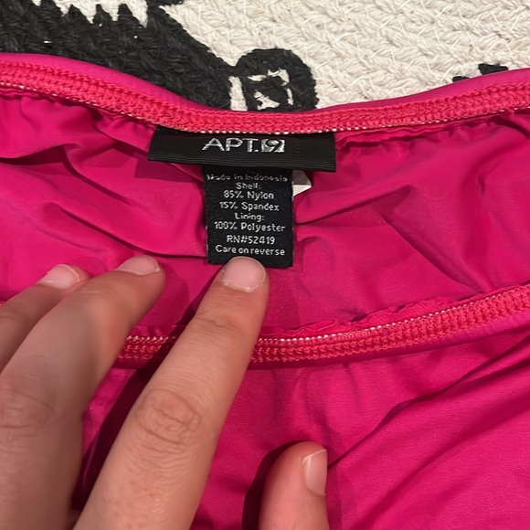 Top - Picture 2 of 3